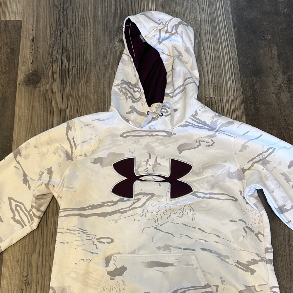 Under Armour White and Gray Camouflage Hoodie